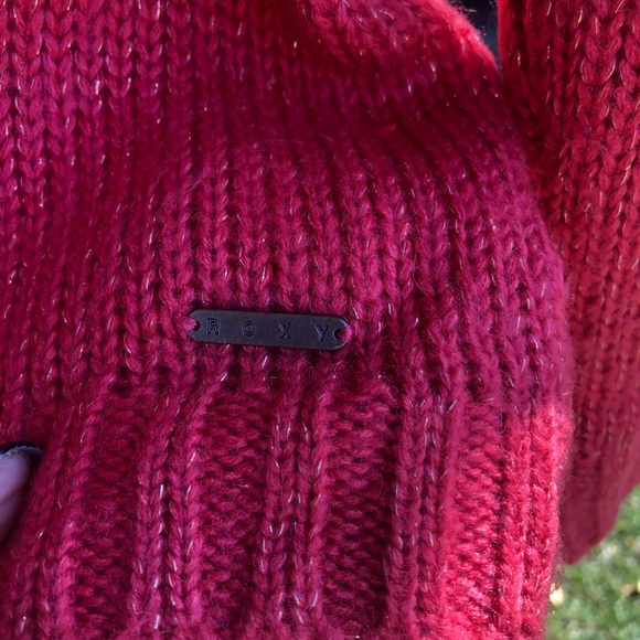 Roxy Sweater. Size Large - Picture 4 of 4